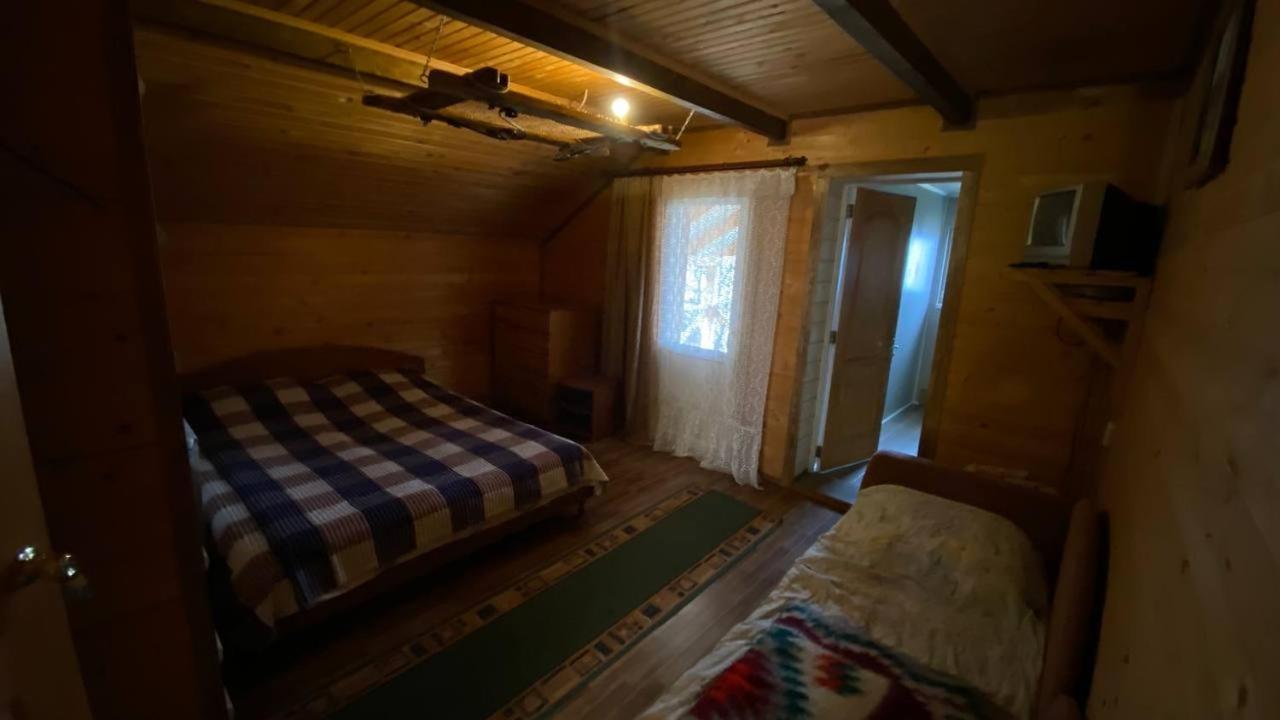 Hotel Gostynna Hata Mikuliczyn Zewnętrze zdjęcie