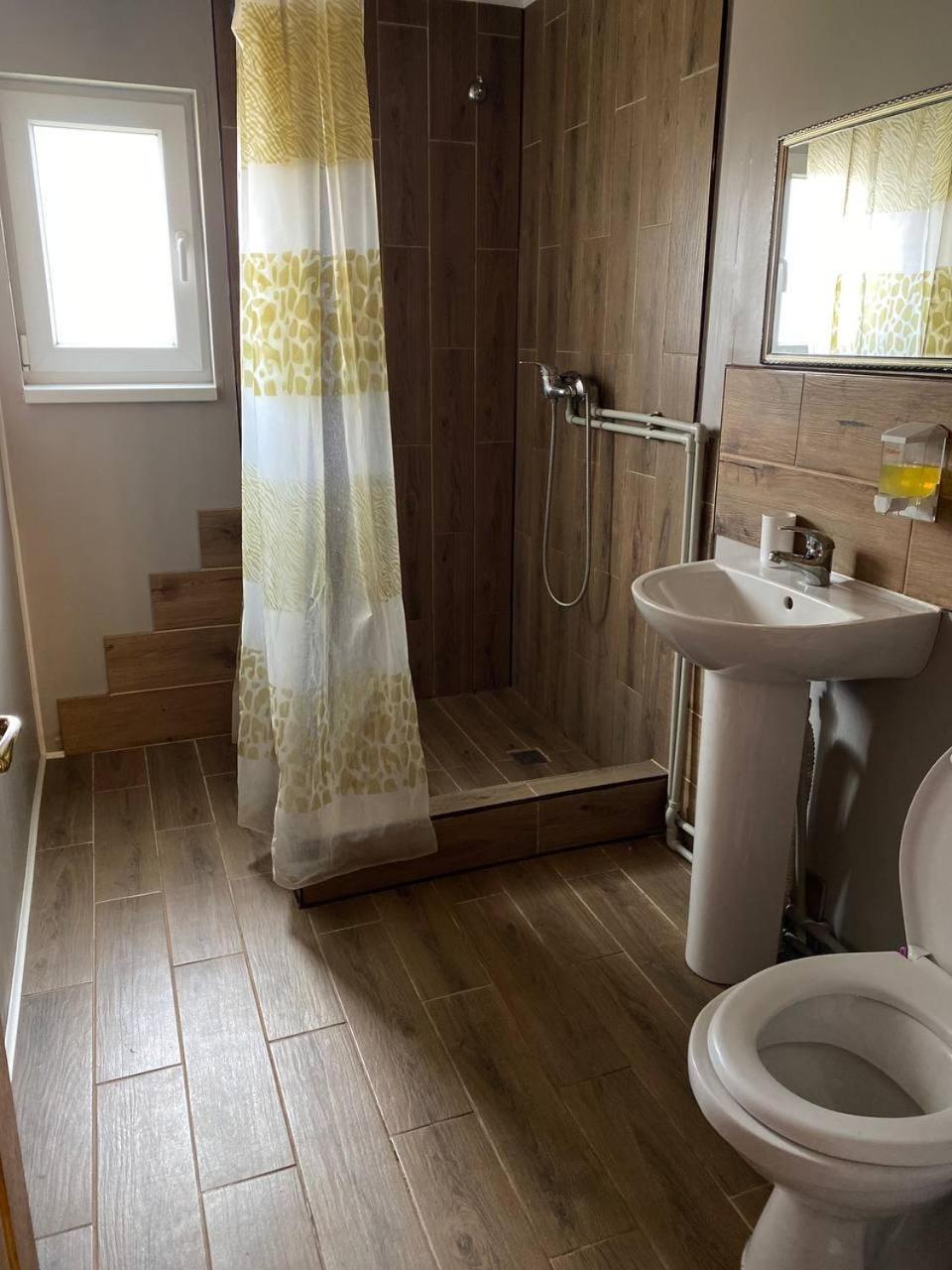 Hotel Gostynna Hata Mikuliczyn Zewnętrze zdjęcie